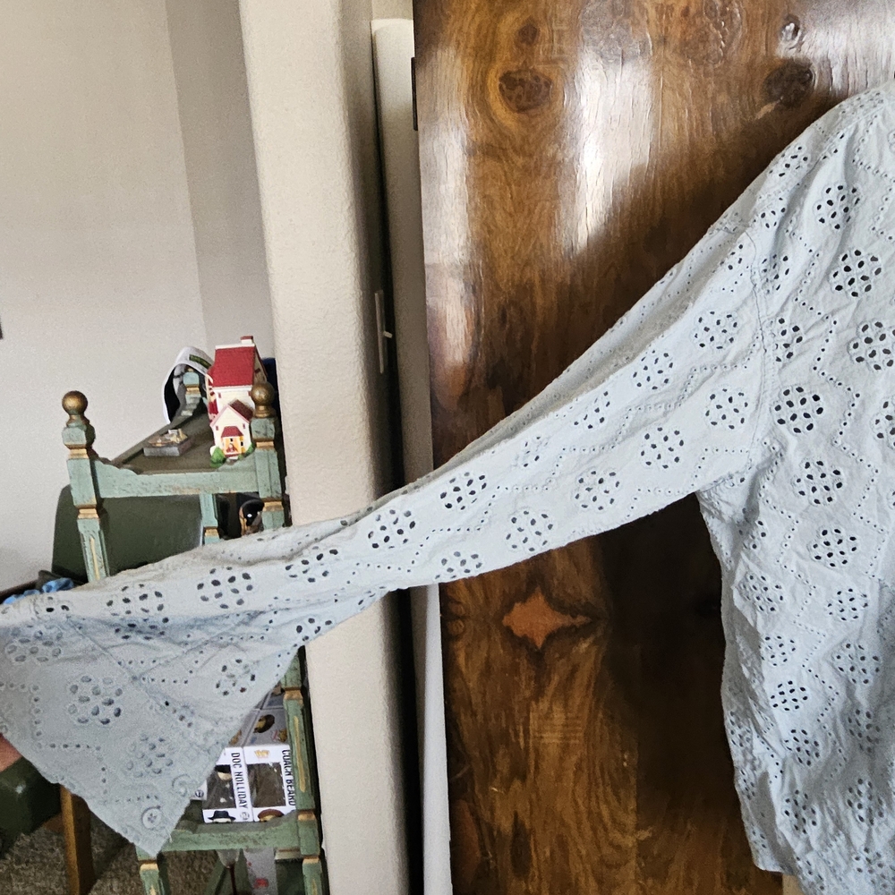 Habitual Sky Blue Eyelet Blouse And Short Set 2 Piece - Picture 6 of 10